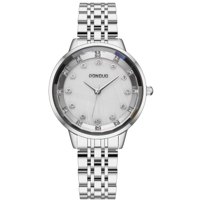 Montre pour femmes boucle en acier inoxydable sertie de diamants en alliage de zinc