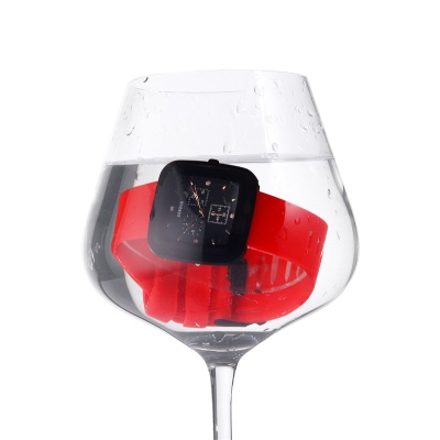 Montres pour femmes bracelet en silicone imperméable carré