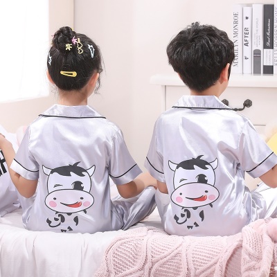 Pyjama pour enfants deux pièces en soie de glace manches courtes et poches de cravate