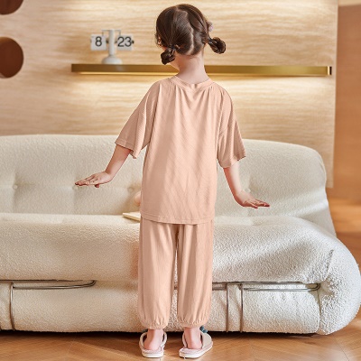 Pyjama pour enfants deux pièces en tissu modal à motif vertical couleur unie
