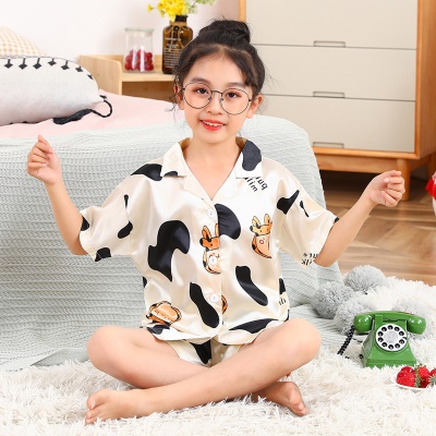 Pyjama pour enfants deux pièces Ice Silk dessin animé motif revers lâche