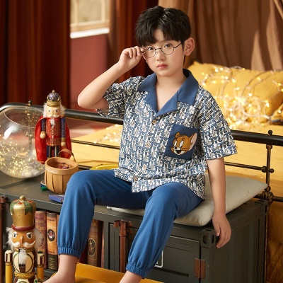 Chemise de nuit pour enfant moyen et grand enfant à manches courtes