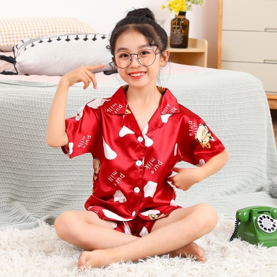 Pyjama pour enfants deux pièces Ice Silk dessin animé motif revers lâche