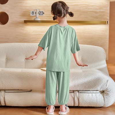 Pyjama 2 pièces en tissu modal vert