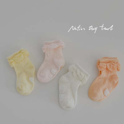 Chaussettes pour enfants ensemble de 4 pièces dentelle respirant et absorbant la sueur coton