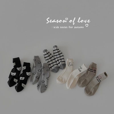 Chaussettes pour enfants ensemble de cinq pièces de bande dessinée animaux rayures ondulées coton