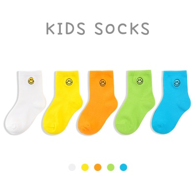 Chaussettes pour enfants en coton Chaussettes pour enfants bande dessinée brodée