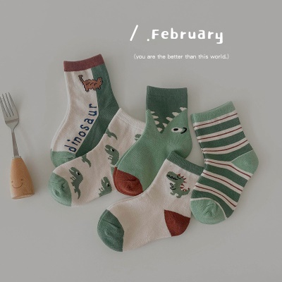 Set de cinq pièces de chaussettes pour enfants en coton imprimé de bande dessinée à rayures de couleur