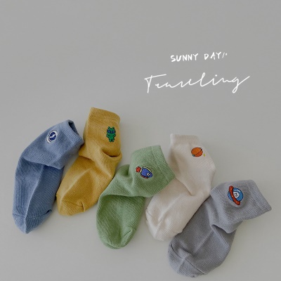 Chaussettes pour enfants Chaussettes brodées avec petites fleurs