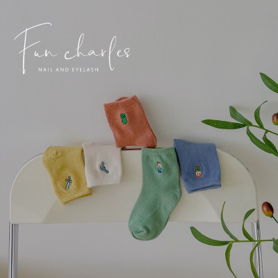 Set de 5 pièces de chaussettes pour enfants bande dessinée brodée couleur unie coton