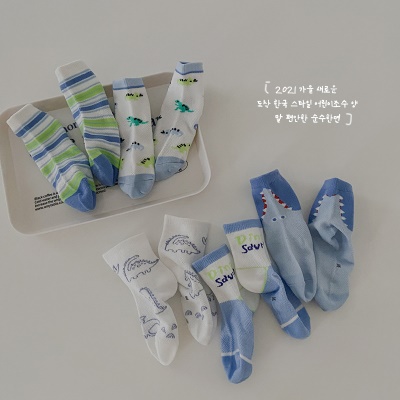 Set de 5 pièces de chaussettes pour enfants en maille respirante à pointes ondulées en coton peigné à carreaux