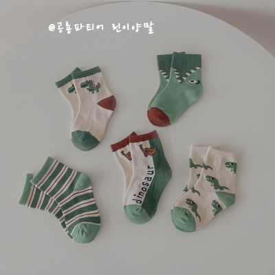 Set de cinq pièces de chaussettes pour enfants en coton imprimé de bande dessinée à rayures de couleur
