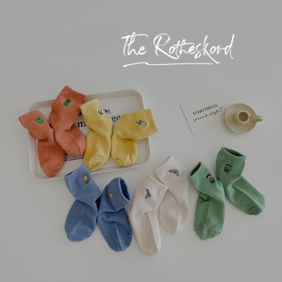 Set de 5 pièces de chaussettes pour enfants bande dessinée brodée couleur unie coton