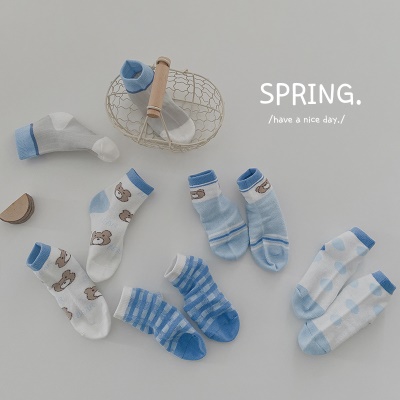 Set de 5 pièces de chaussettes pour enfants en maille respirante à pointes ondulées en coton peigné à carreaux