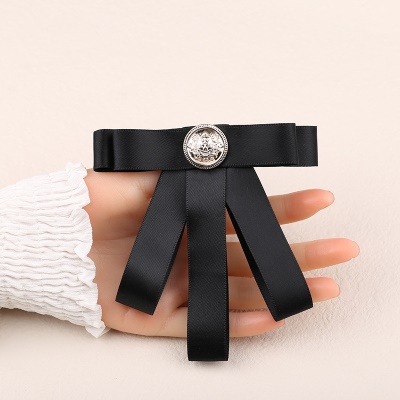 Nœud papillon de qualité supérieure Broche pour dames épingle à col fleuri