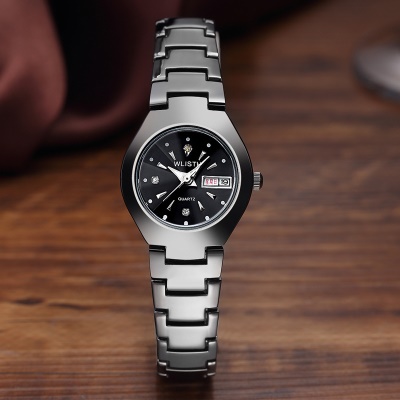 Montre en quartz montre acier tungstène couleur acier étanche bande d'acier
