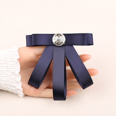 Nœud papillon de qualité supérieure Broche pour dames épingle à col fleuri