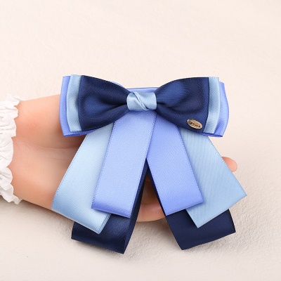 nœud papillon  décoratif fleuri avec épingle