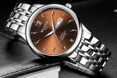 Montre à quartz pour hommes avec bande d'acier solide imperméable