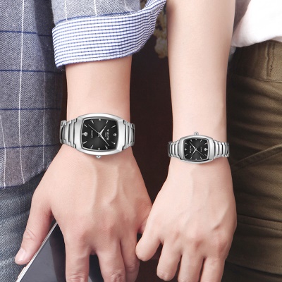 WLISTH Montre pour les hommes en acier avec fenêtre de calendrier lumineuse