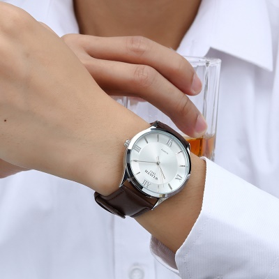 WLISTH hommes montre bracelet avec chiffres romains imperméable