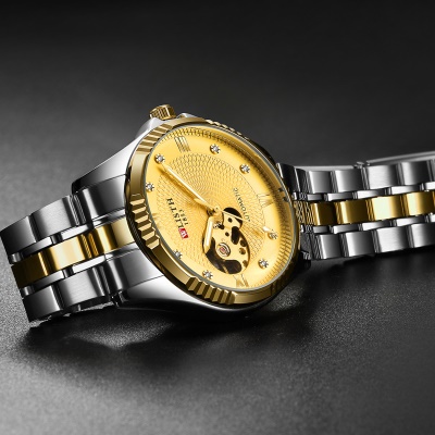 Montres mécaniques automatiques lumineuses étanches à l'eau Bande d'acier