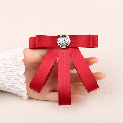 Nœud papillon de qualité supérieure Broche pour dames épingle à col fleuri