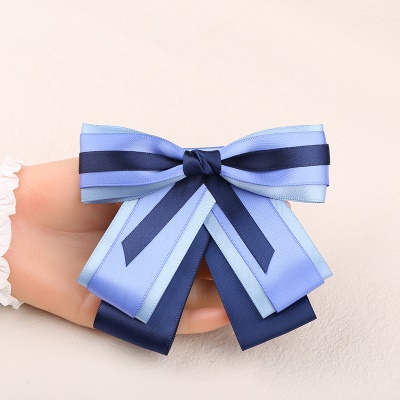 nœud papillon  décoratif fleuri avec épingle