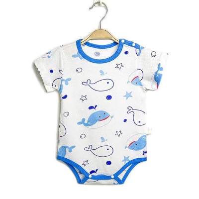 Combinaison bébé en jacquard de coton léger et respirant avec boutons d'épaule
