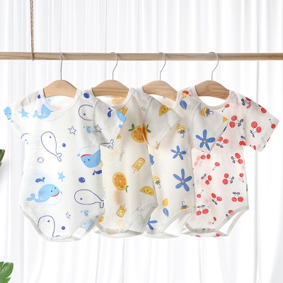 Vêtements pour bébés une pièce en coton imprimé