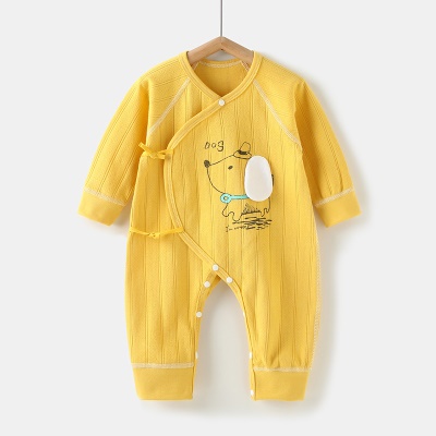 Combinaison bébé avec patte oblique en coton respirant et absorbant la transpiration
