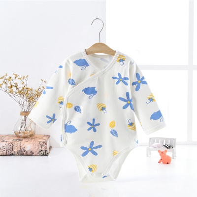 Combinaison bébé en coton double patte biseautée et boutonnage simple