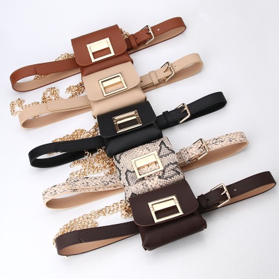 Ceinture femme chaîne dorée avec sac banane en cuir PU