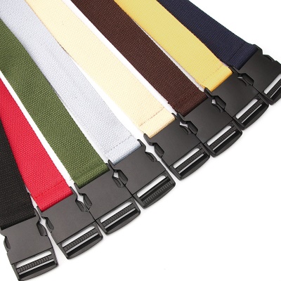 Ceinture en toile Ceinture femme Socket en plastique couleur unie