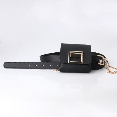 Ceinture femme chaîne dorée avec sac banane en cuir PU