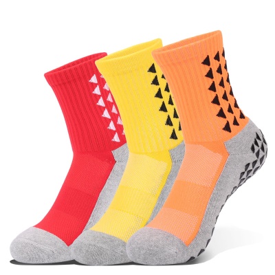 Chaussettes de football antidérapantes à tube moyen distribuées pour épaissir et absorber la transpiration