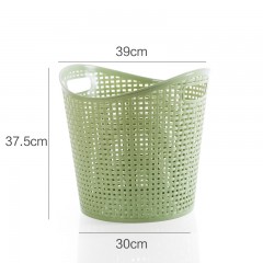 Panier à linge et autre en plastique