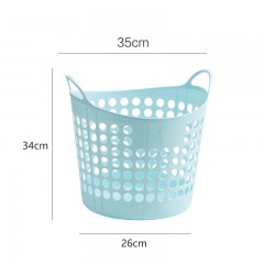 Panier à linge et autre en plastique