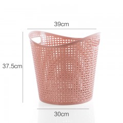 Panier à linge et autre en plastique