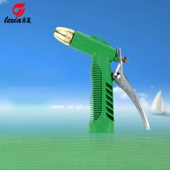 Pistolet à eau en plastique