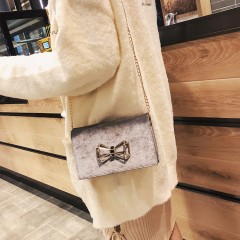 Sac à main Pochette et bandoulière pour femme avec rayures et Chaîne à carreaux