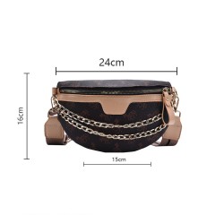 sac à bandoulière et hanche pour femme  semi-circulaire et imprimé avec  accessoires chaîne