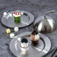 Assiette en acier inoxydable avec couvercle