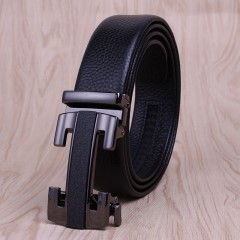 Ceinture en cuir de vache pour les hommes Boucle automatique en cuir véritable