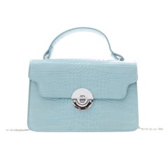 Sacoche à min bandoulière femme en cuir  de crocodile avec boucle magnétique