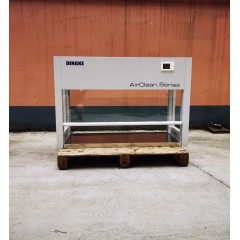 VEZARY Armoire de sécurité biomédicale sur table  à flux laminaire vertical pour securisation de produits médicaux sensibles
