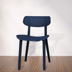 Chaise en plastique antidérapant
