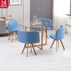 Ensemble des table et chaises à manger