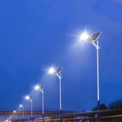 Lampadaire solaire super puissant résistant à la pluie