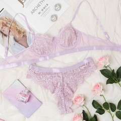 Ensemble de soutien gorge en dentelle et coton